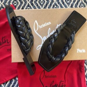 New Christian Louboutin Briotonga Napa Square-Toe Red Sole Size 37EU / 7B